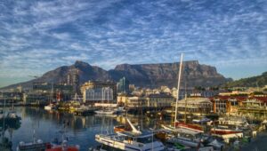 6 DAYS HOLIDAY IN CAPE TOWN